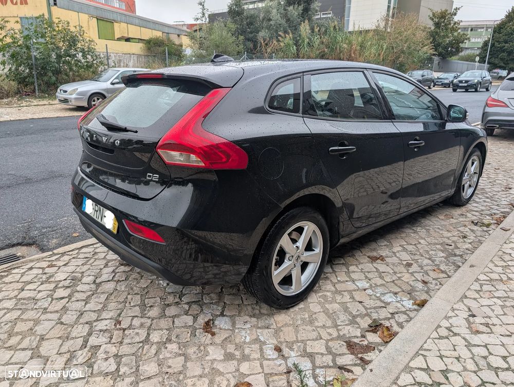 Volvo V40 2.0 D2 Momentum - 2