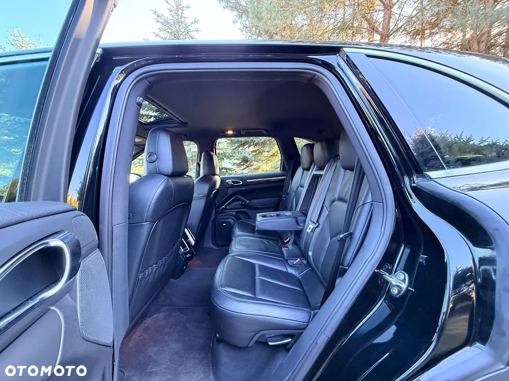 Porsche Cayenne S Hybrid - 23