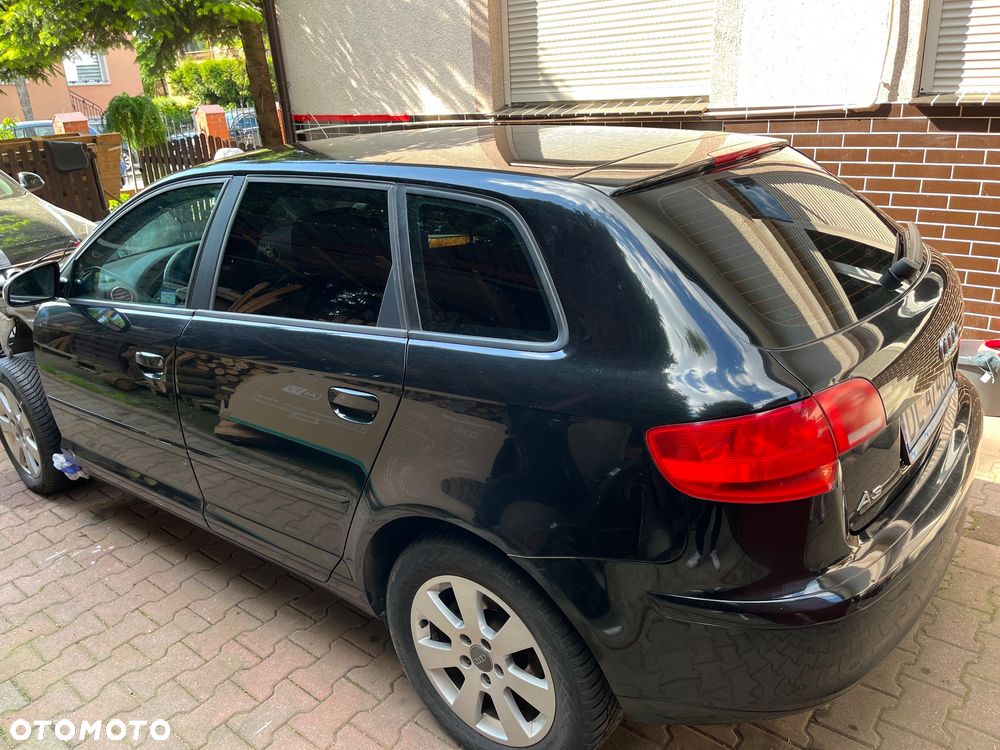 Audi A3 Sportback - 1