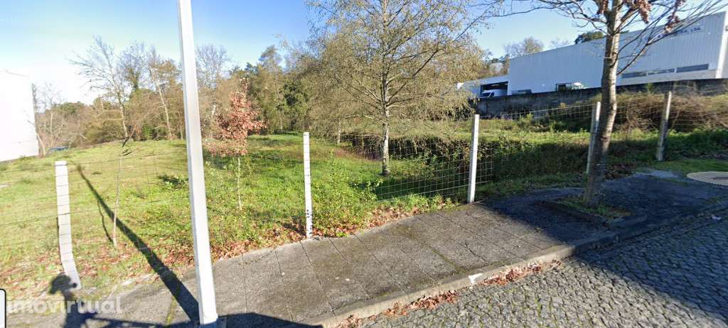 Lote Industrial - ótima localização - Grande imagem: 2/6