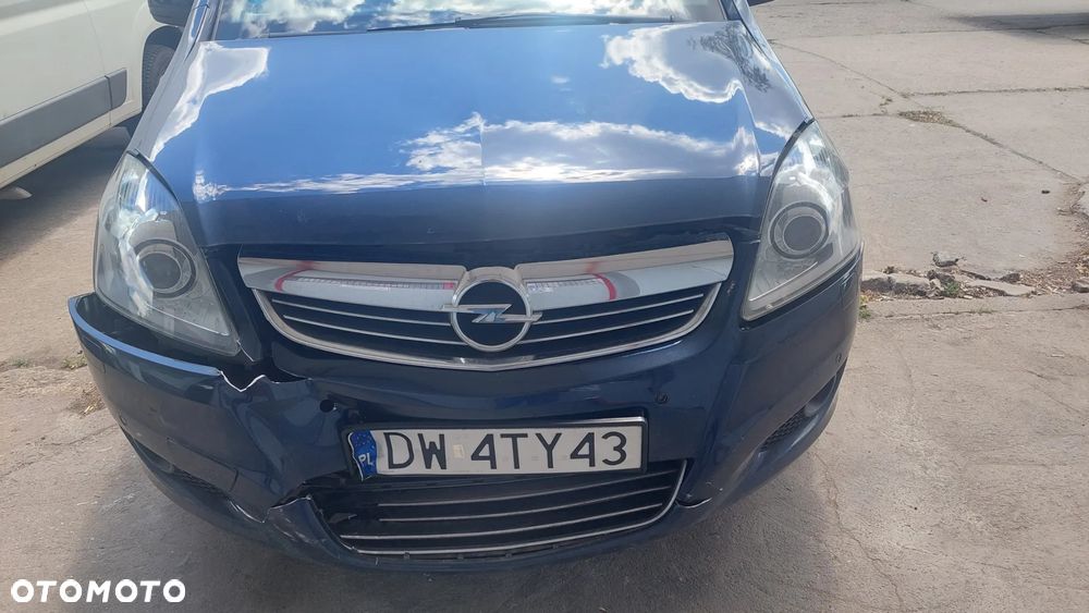 Opel Zafira 1.8 Enjoy - 11