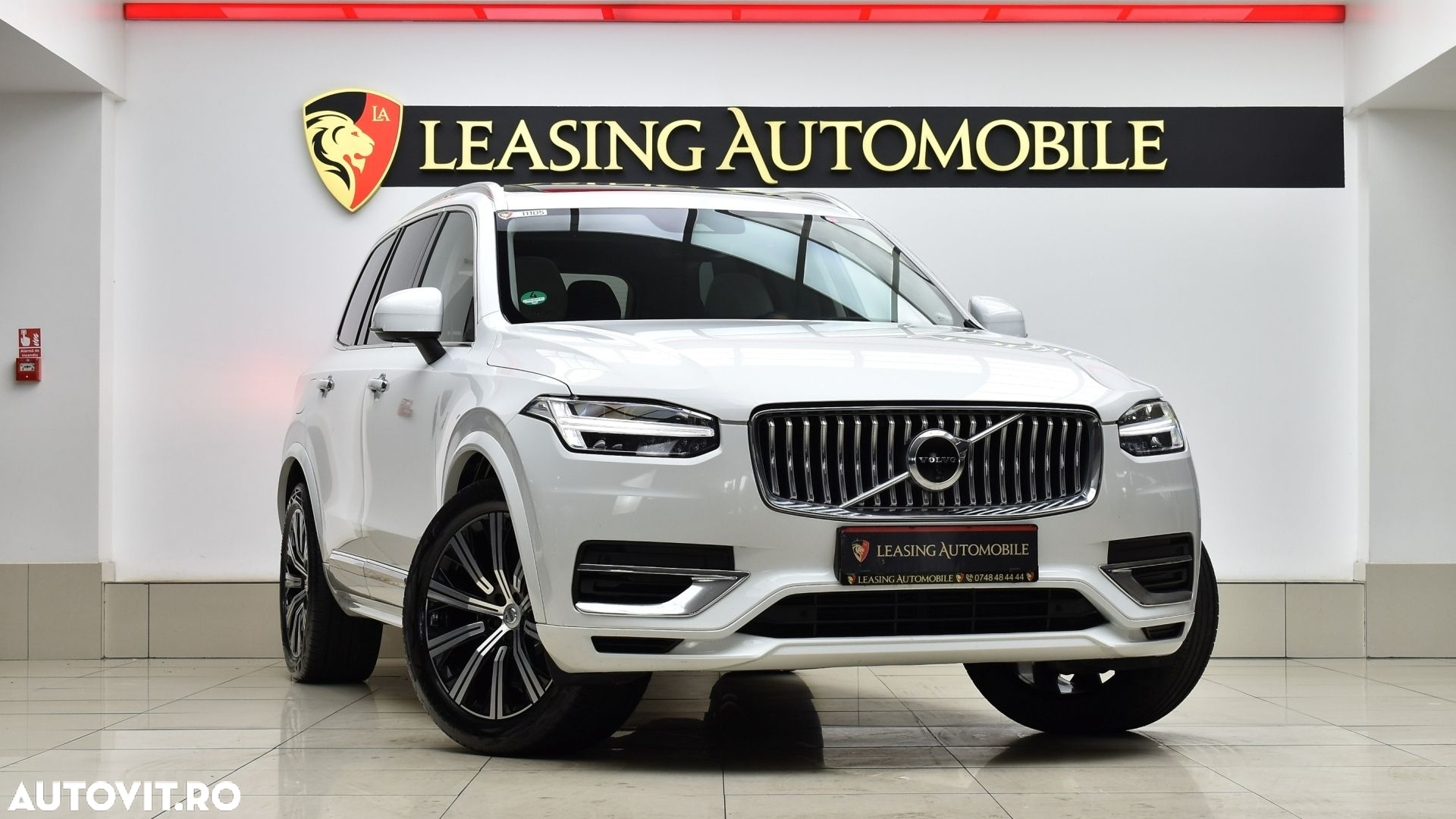 Volvo XC 90 T8 AWD Recharge Geartronic Inscription - 3