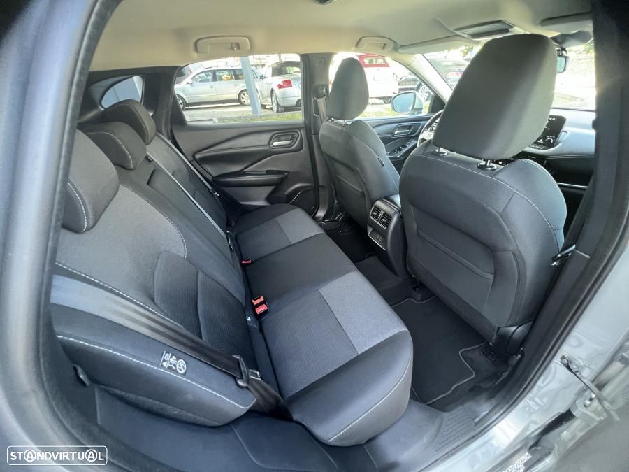 Nissan Qashqai 1.3 DIG-T N-Connecta Xtronic - 22