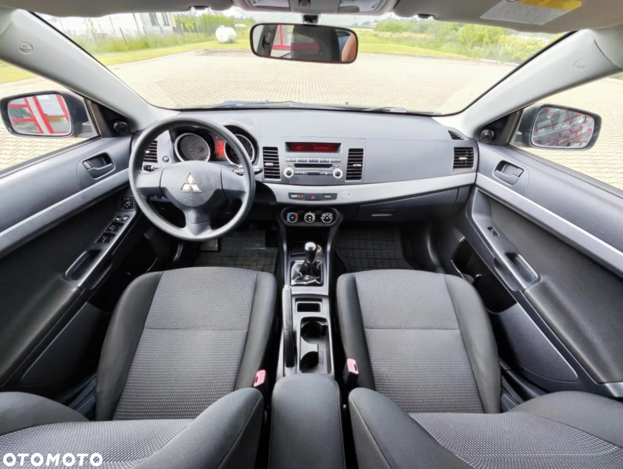 Mitsubishi Lancer 1.5 Inform - 20