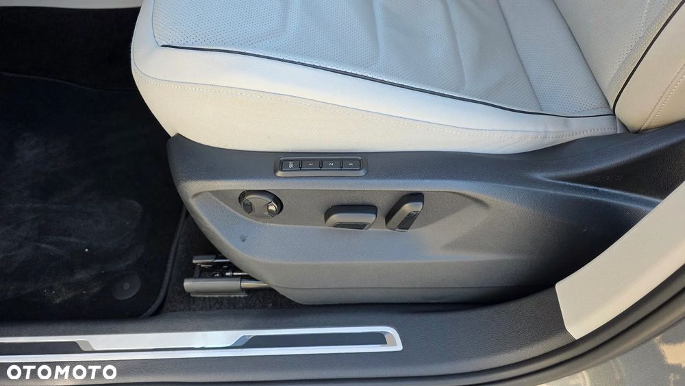 Volkswagen Tiguan Allspace 2.0 TSI 4Mot Elegance DSG - 5