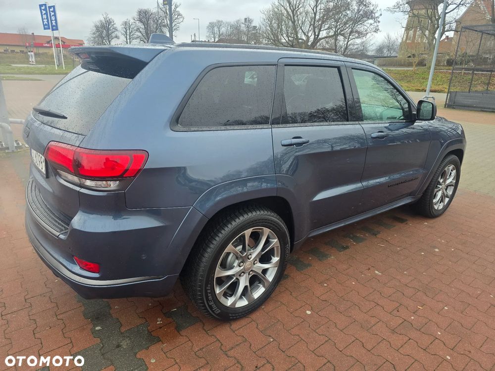 Jeep Grand Cherokee 5.7 V8 HEMI Overland Summit - 3