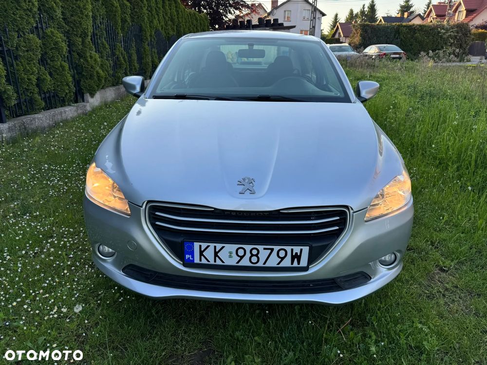Peugeot 301 1.2 VTi/Pure Tech Active - 2