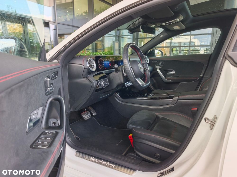 Mercedes-Benz CLA 200 mHEV AMG Line 7G-DCT - 10