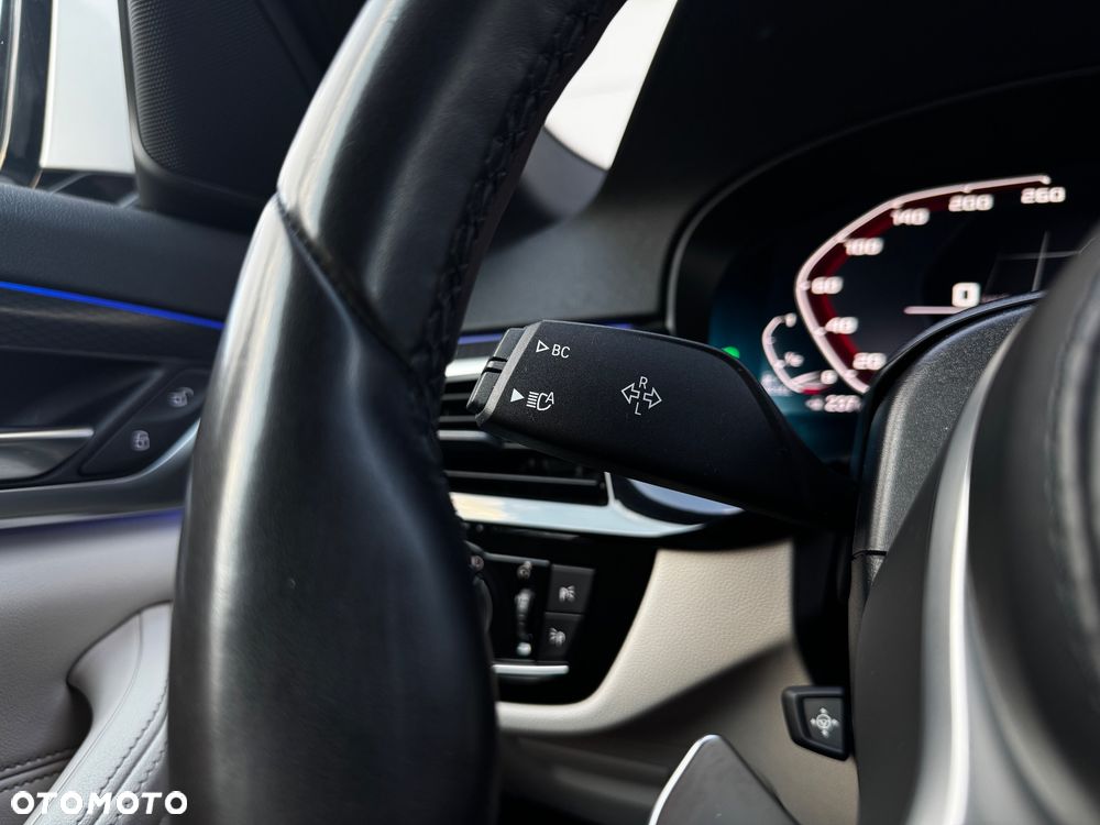BMW Seria 5 520d xDrive MHEV M Sport sport - 24