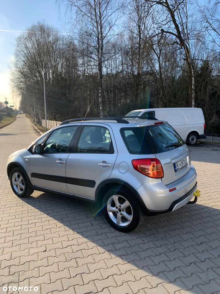 Suzuki SX4 1.9 DDiS DPF 4x4 Comfort - 7