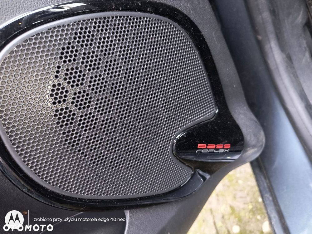 Renault Clio (Energy) TCe 90 Start & Stop INTENS - 17