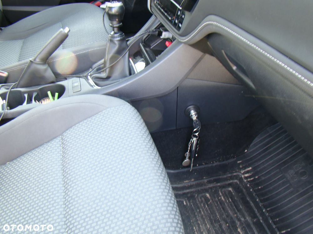 Toyota Corolla 1.6 Prestige - 11