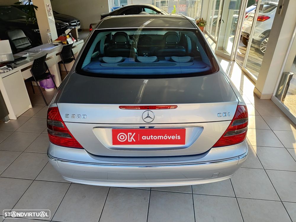 Mercedes-Benz E 220 CDi Avantgarde - 11