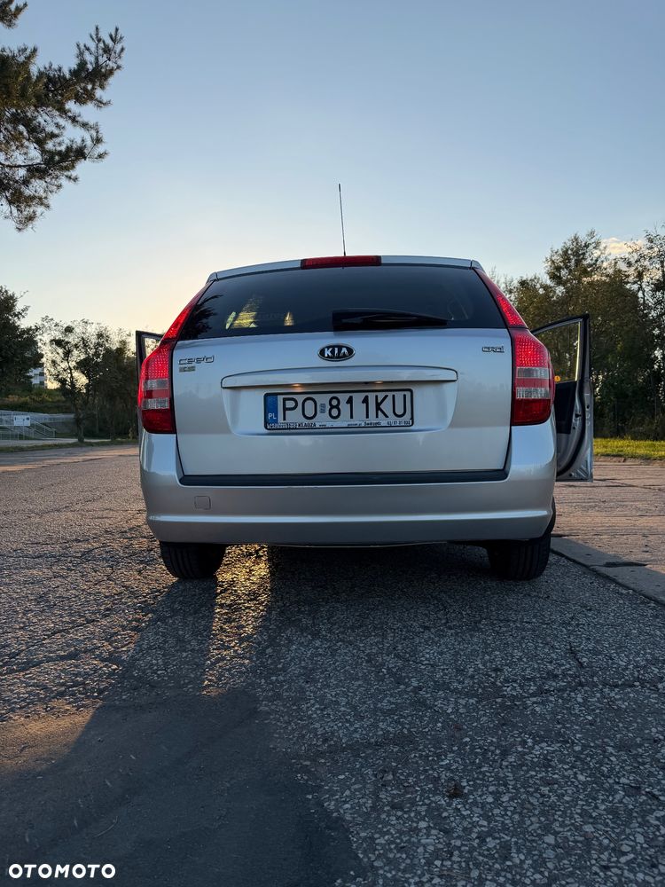 Kia Ceed 2.0 crdi Optimum + - 2