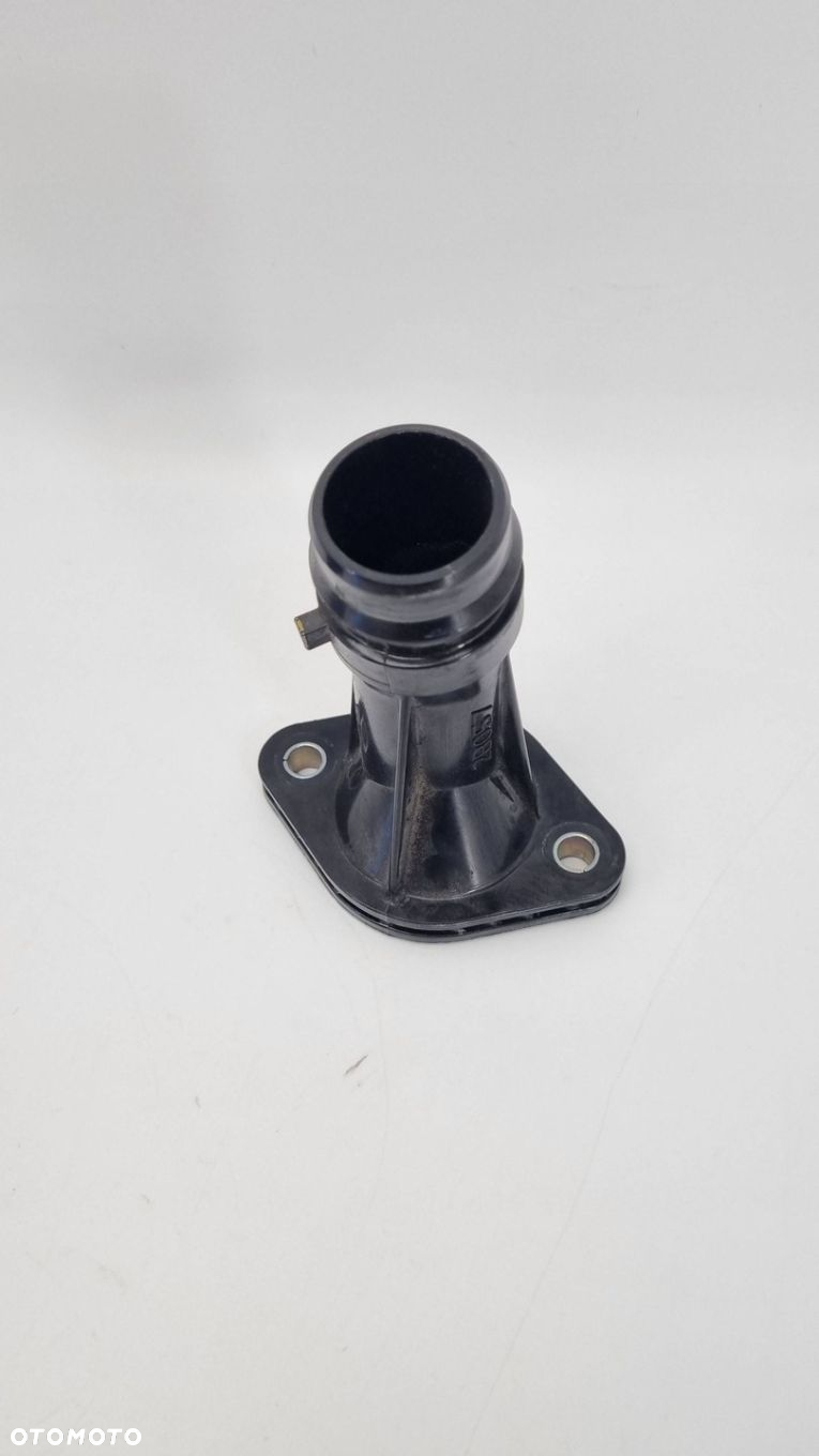 KIA Pro Ceed III 1.5 obudowa termostatu króciec wody - 3