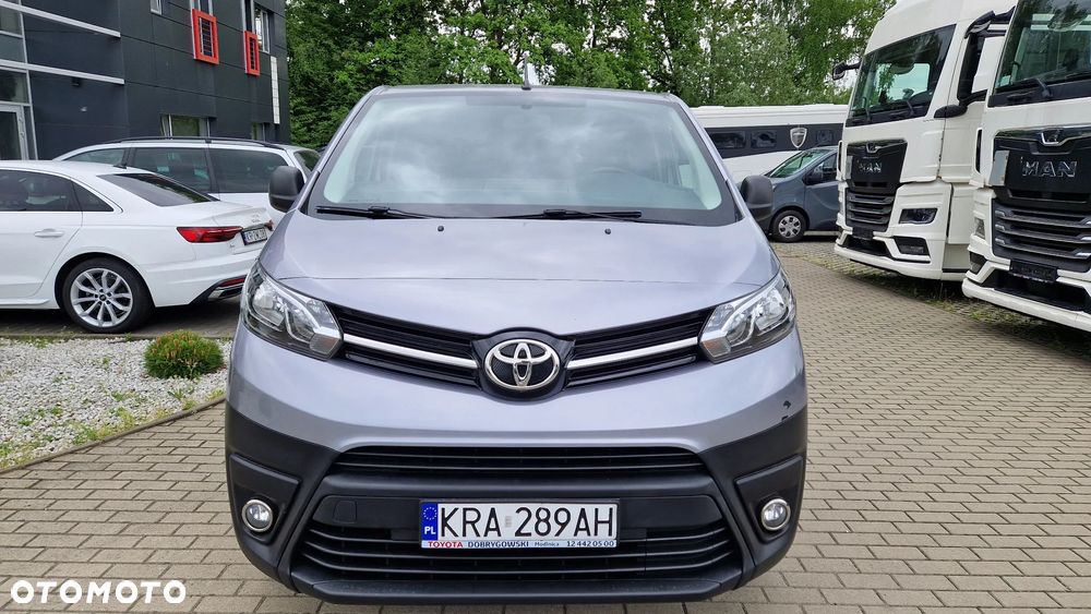 Toyota ProAce Kombi 2.0 D-4D Long 2,8t - 2