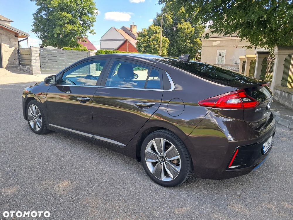 Hyundai IONIQ Hybrid Premium - 8
