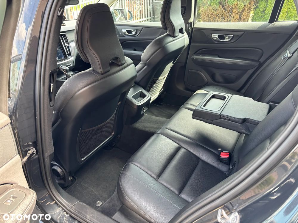 Volvo V60 D3 SCR Momentum - 11