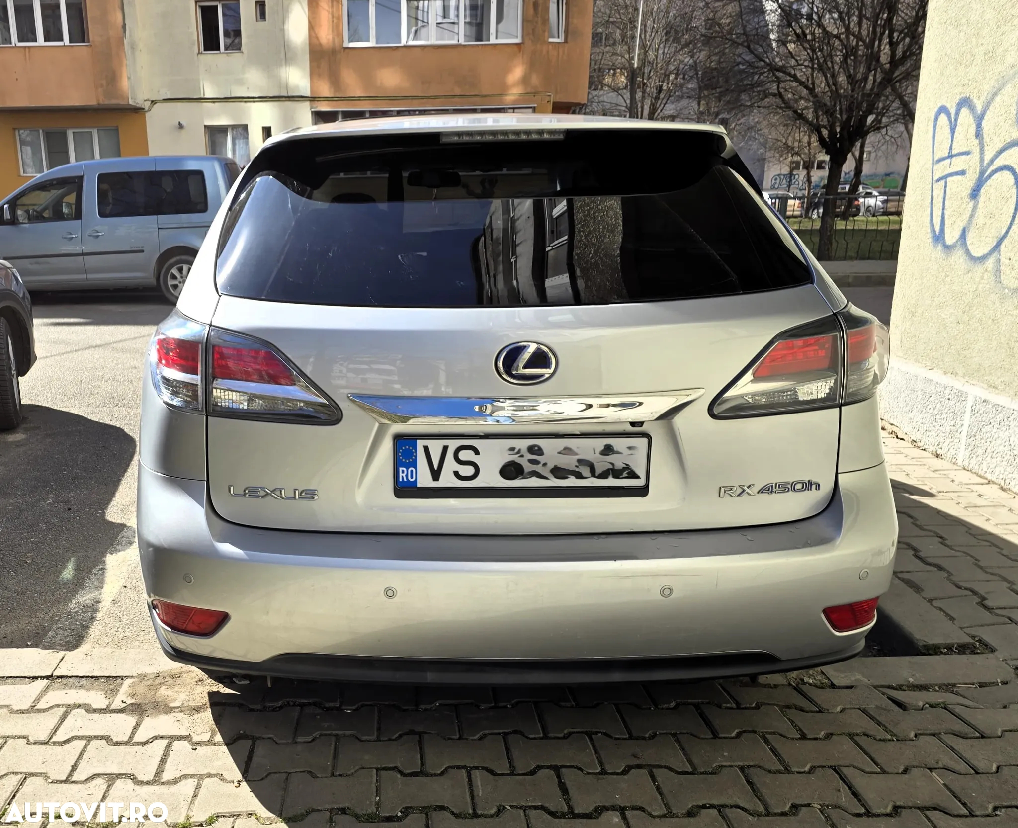 Lexus Seria RX - 7