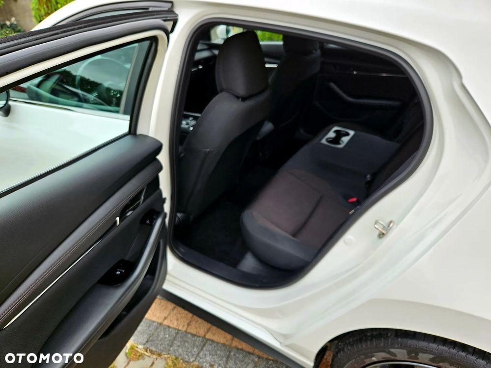 Mazda 3 e-SKYACTIV-G 122 M HYBRID EXCLUSIVE-LINE - 19
