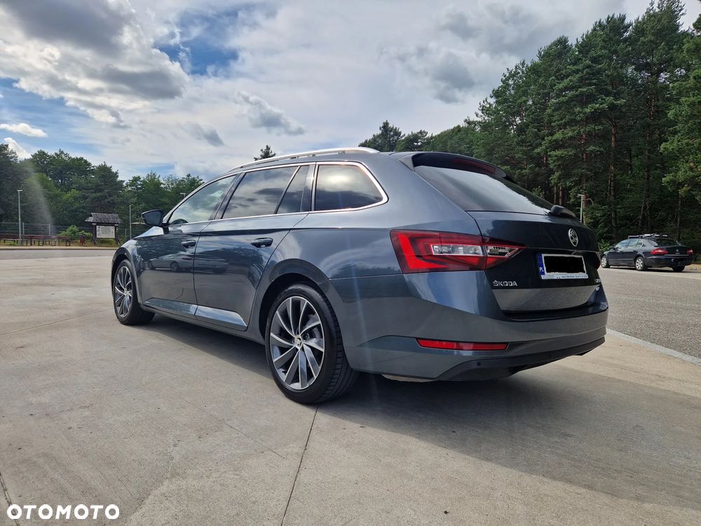 Skoda Superb 2.0 TDI 4x4 L&K DSG - 2