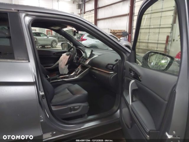 Mitsubishi Eclipse Cross - 5