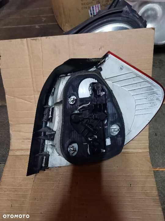 BMW 6 924  E 87 Lampa tylna tył lewa  301-638-0000 - 2
