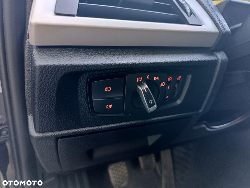 BMW Seria 1 116i Edition Metropolitan - 13