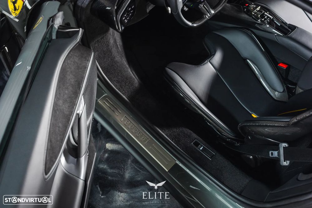 Ferrari SF90 Stradale - 15