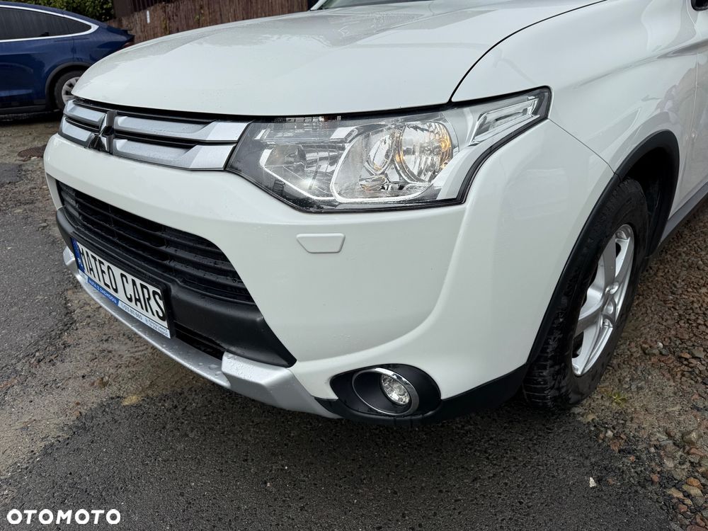 Mitsubishi Outlander - 12