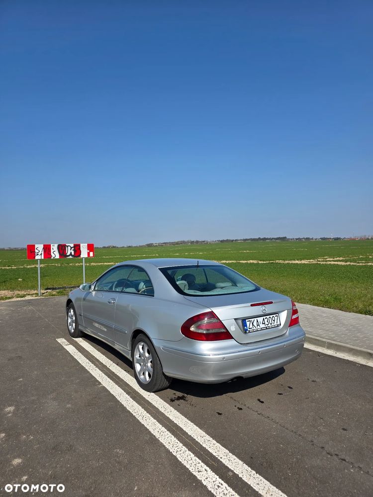 Mercedes-Benz CLK - 8