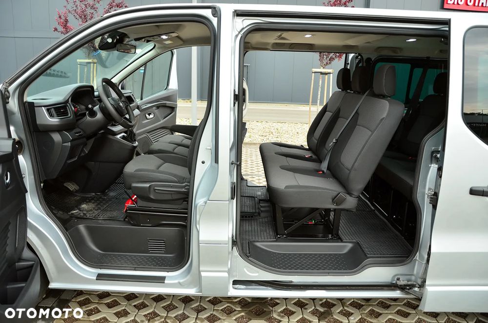 Renault Trafic 2.0 dCi EDC - 13