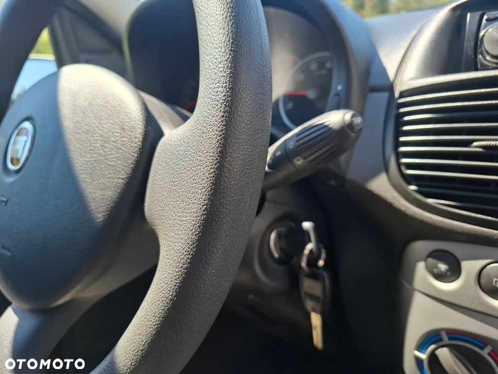 Fiat Punto - 15