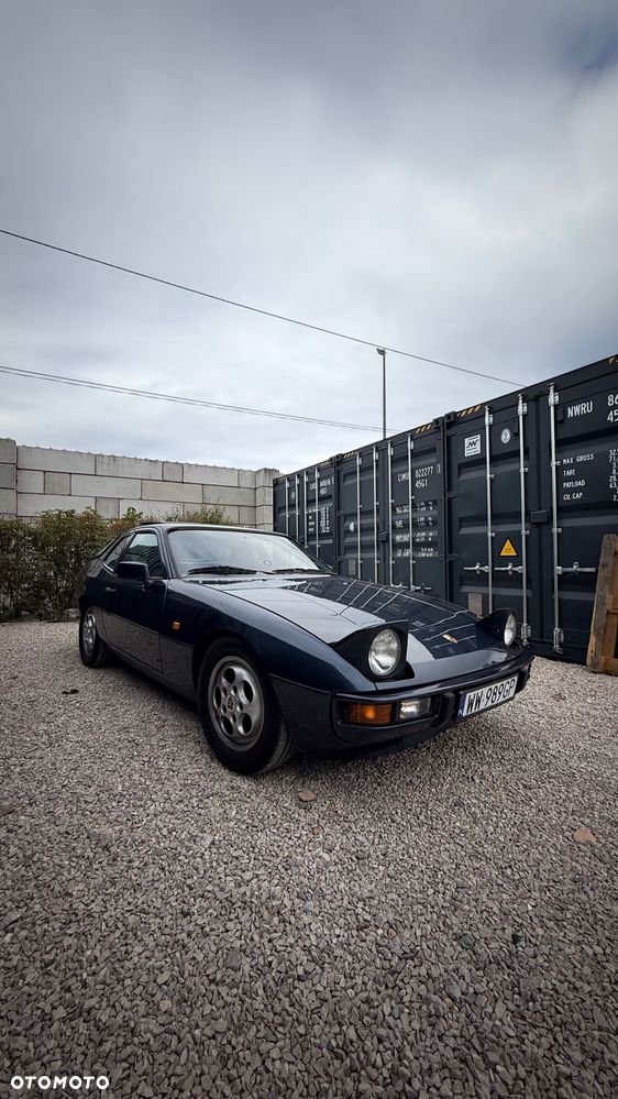 Porsche 924 S - 6