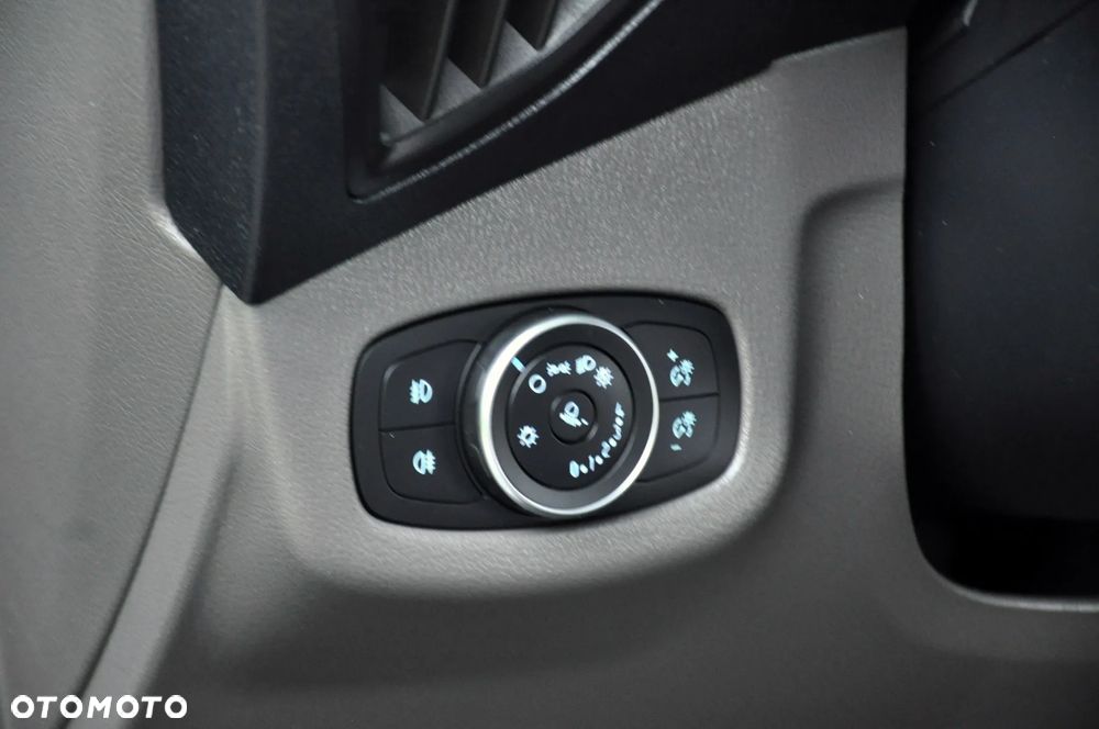 Ford Tourneo Connect - 31