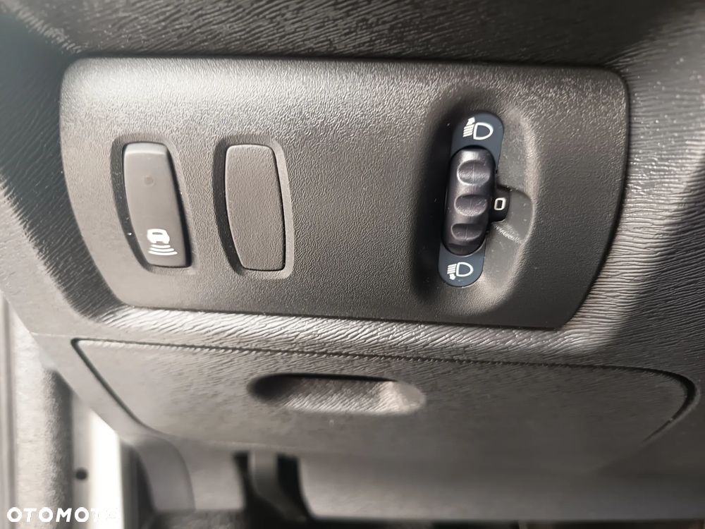 Renault KANGOO - 24