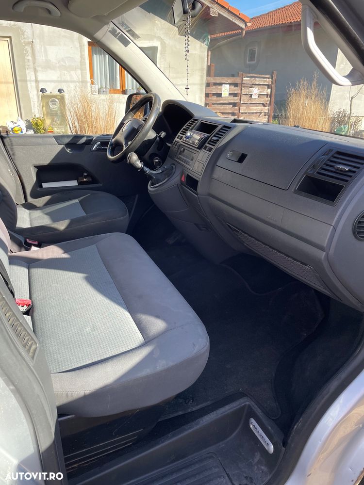 Volkswagen Transporter Caravelle Kurz DPF Comfortline - 12