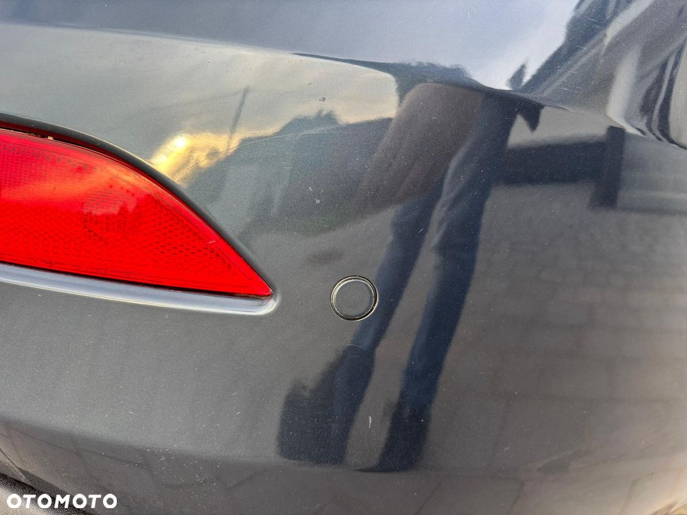 Volvo V40 D3 Geartronic RDesign - 33