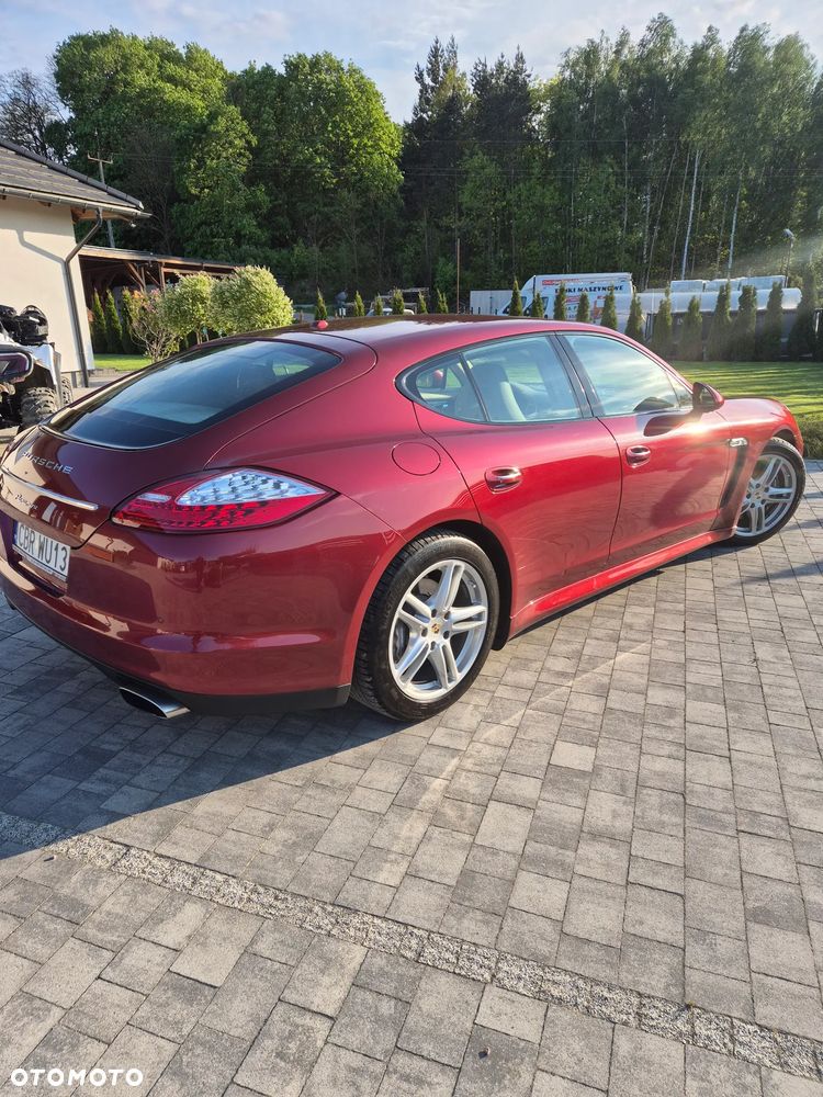 Porsche Panamera 4 PDK - 3