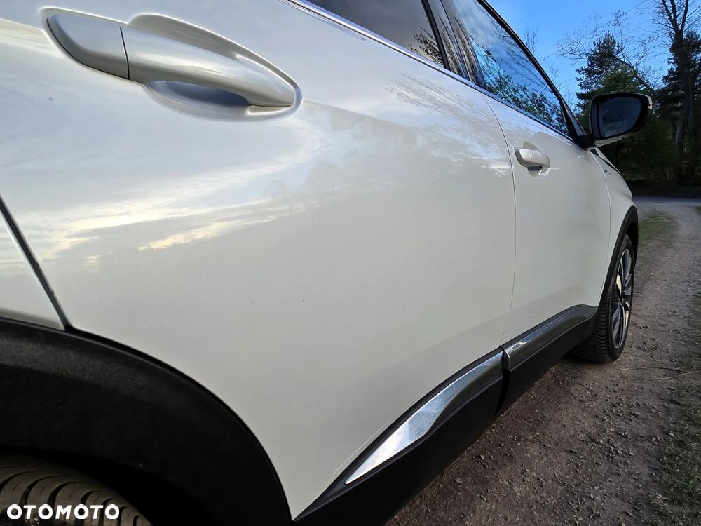 Peugeot 3008 1.6 PureTech HYbrid4 GT S&S EAT8 - 16