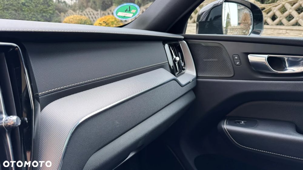 Volvo XC 60 B4 D AWD Geartronic RDesign - 34