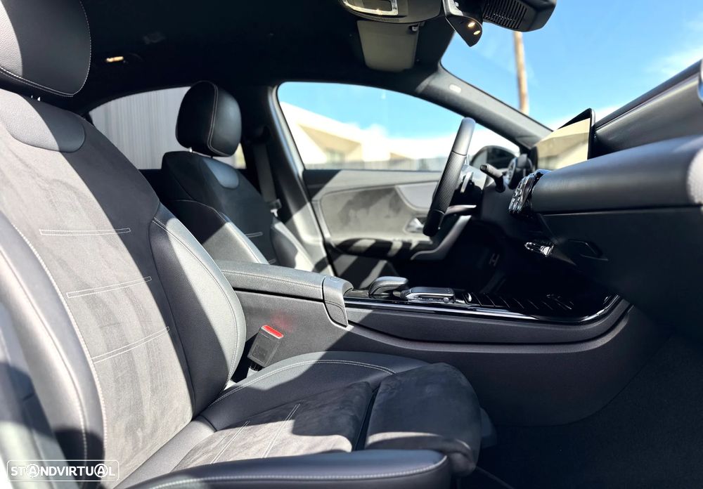 Mercedes-Benz A 250 e 8G-DCT Edition AMG Line - 27