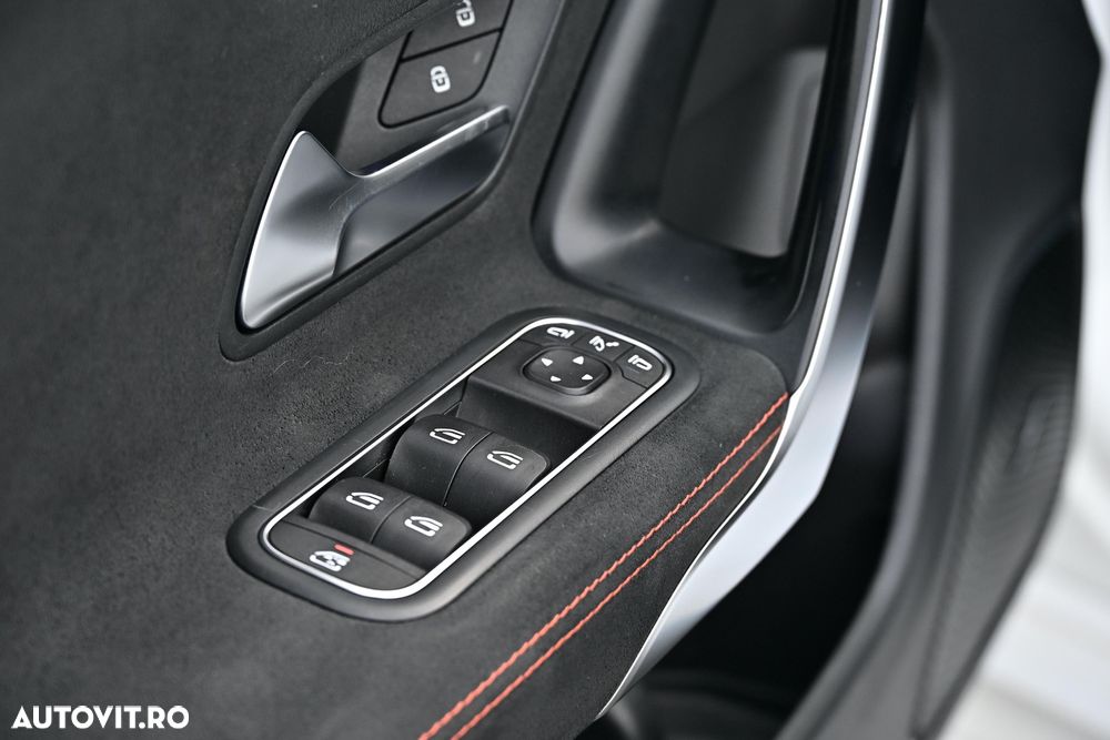 Mercedes-Benz CLA 250 7G-DCT AMG Line - 29