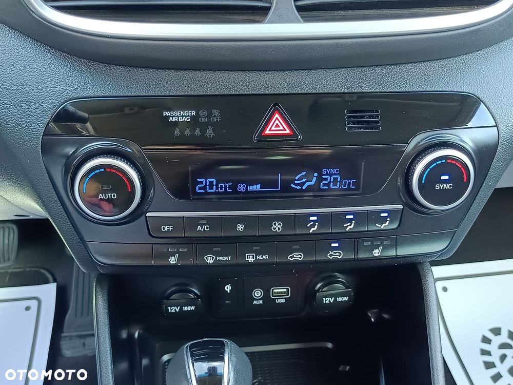 Hyundai Tucson blue 1.6 CRDi 2WD DCT Premium - 32