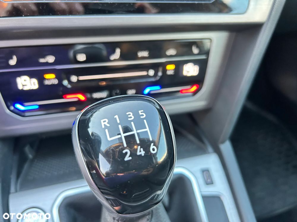Volkswagen Passat 1.5 TSI EVO Essence - 11