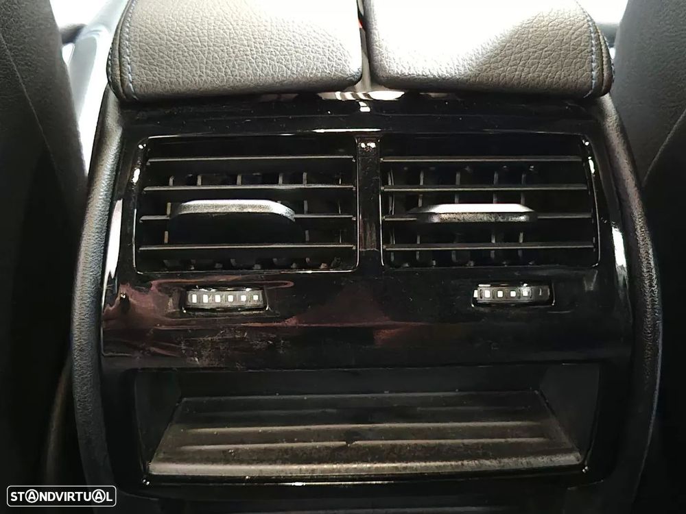 BMW 530 e Pack Desportivo M - 35