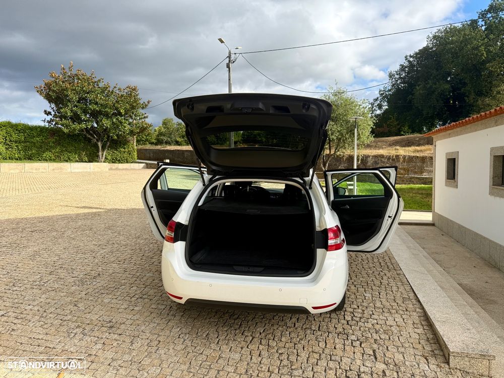 Peugeot 308 SW 1.6 BlueHDi Allure J17 - 22