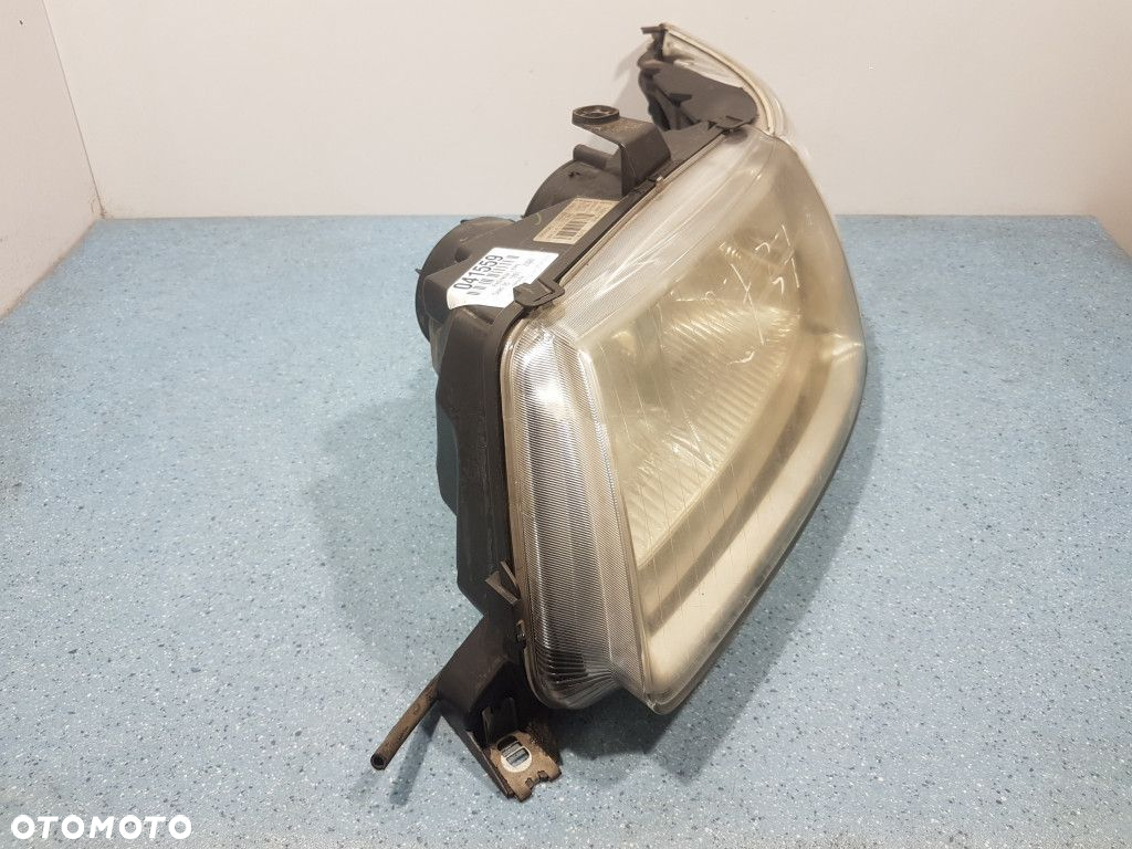 SAAB 95 I LIFT REFLEKTOR LEWY - 8