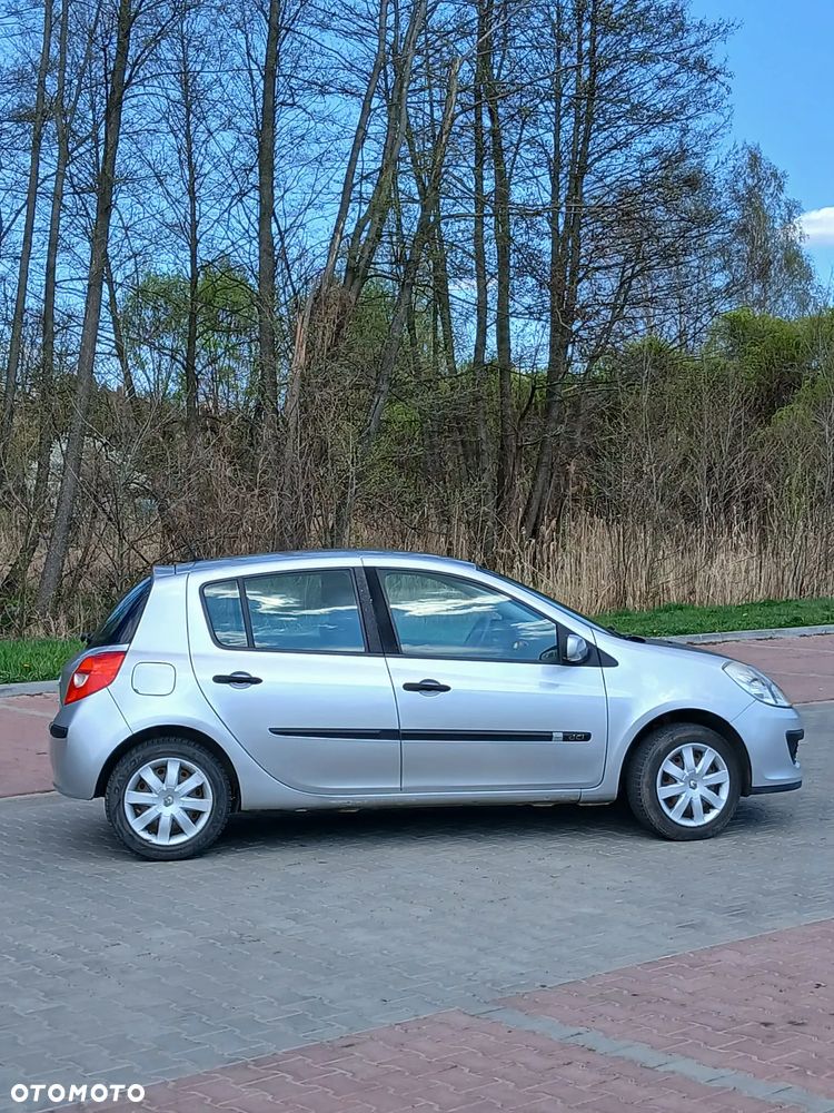 Renault Clio - 3