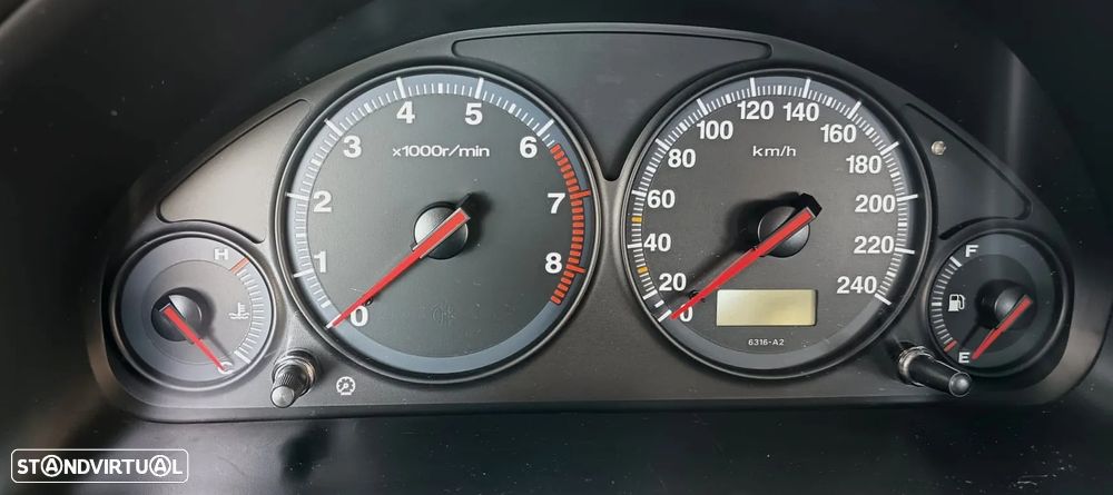 Honda Civic 1.6 ES - 14
